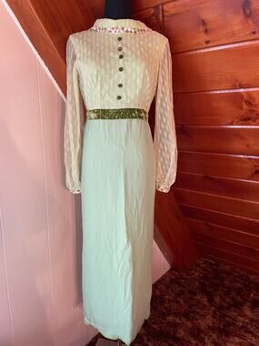 Vintage 70s Green Maxi Dress with Spider Web Lace and Floral Embroidery